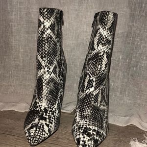 Snake print Booties